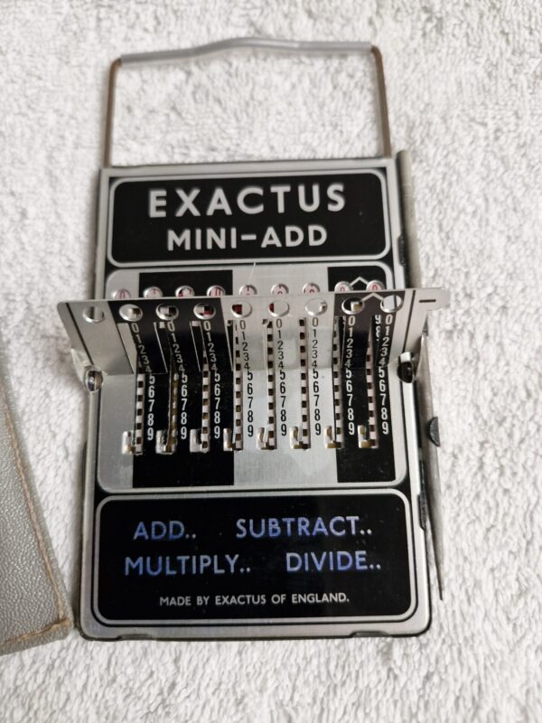 Excactus Mini Add Engelse rekenmachine jaren 40/50 - Afbeelding 3